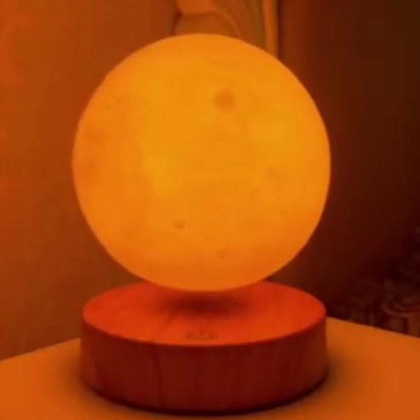 Lampe lune en lévitation magnétique — cabinet de curiosités Curiosa